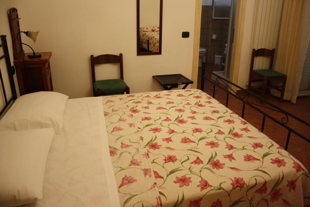 Bed and Breakfast Kerkent Agrigent Zimmer foto